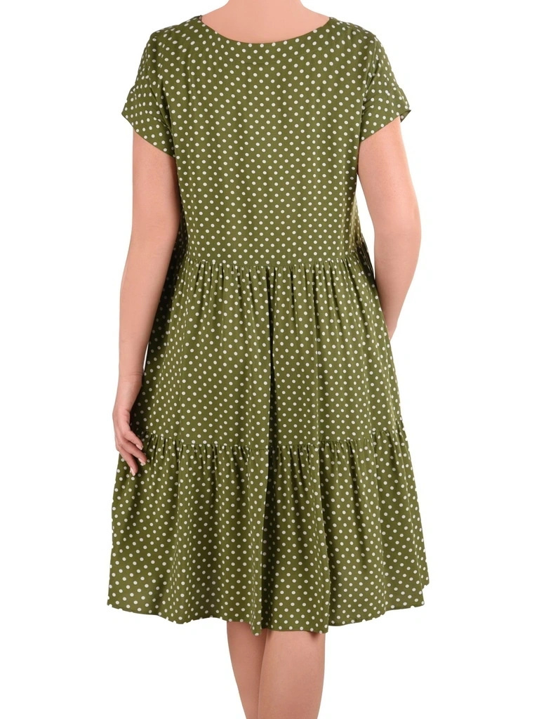 Wiskozowa sukienka rozkloszowana w grochy khaki – fason podkreślający talię i kobiece kształty 41410