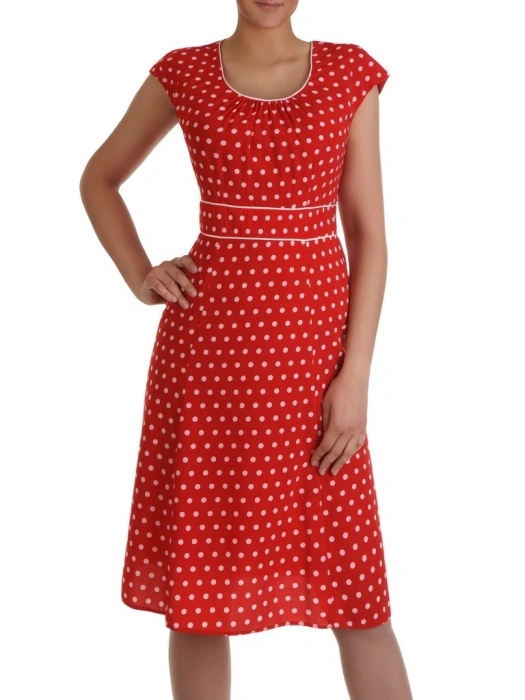 Czerwona sukienka rozkloszowana w retro groszki – stylowy model midi na lato z marszczeniem 3321
