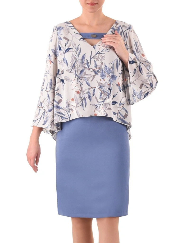 Elegancka niebieska sukienka w kwiaty midi – prosty krój z szykowną warstwą i broszką modelujący sylwetkę 28898