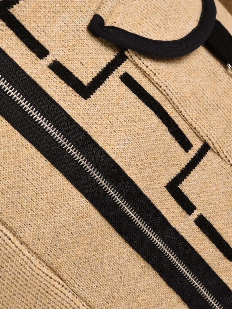 Elegancki sweter damski rozpinany na zamek beżowo-czarny – prosty, wysmuklający fason z kapturem na jesień 42152