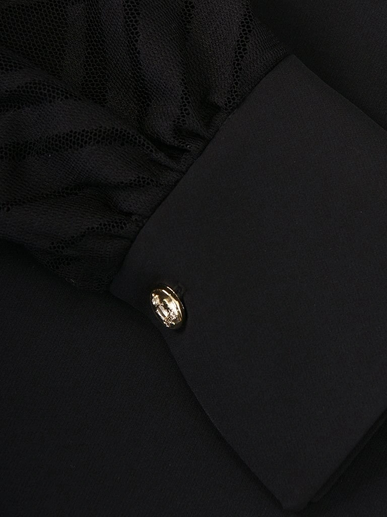 Elegancka czarna sukienka trapezowa z dekoltem łódka – swobodny krój z ozdobnymi guzikami i mankietami 14182