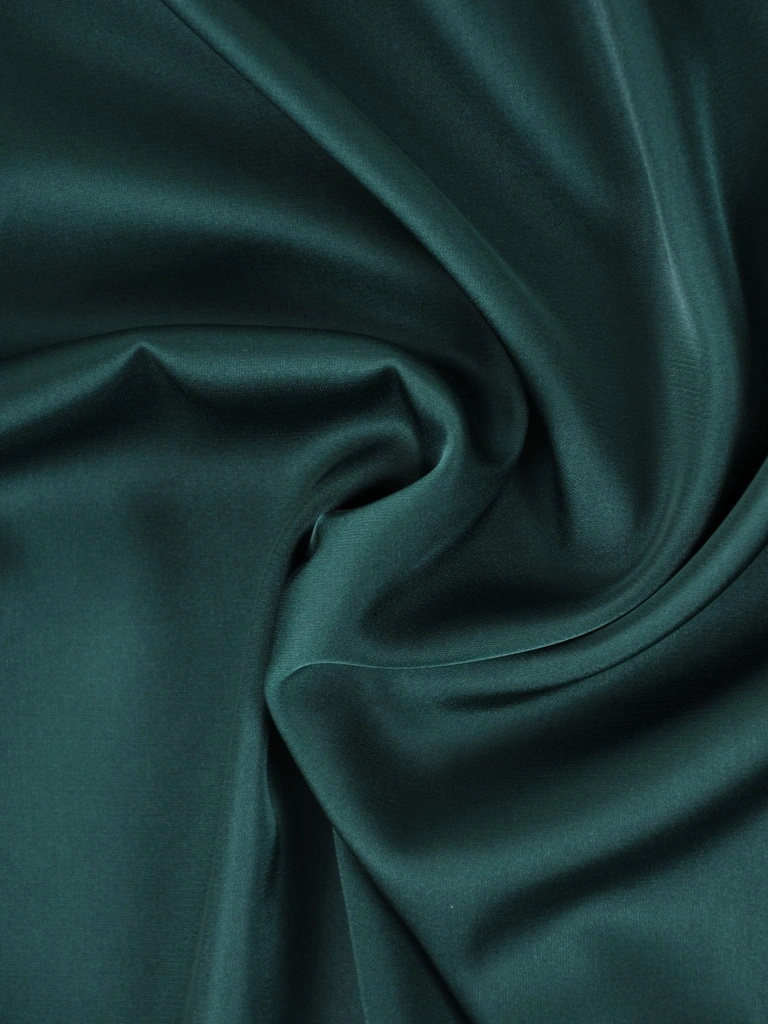 Elegancka bluzka wizytowa w kolorze butelkowej zieleni – prosty krój z efektownym wiązaniem 38861