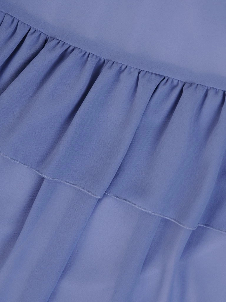 Elegancka długa sukienka wizytowa błękitna – rozkloszowany krój z falbankami dodający lekkości 29247