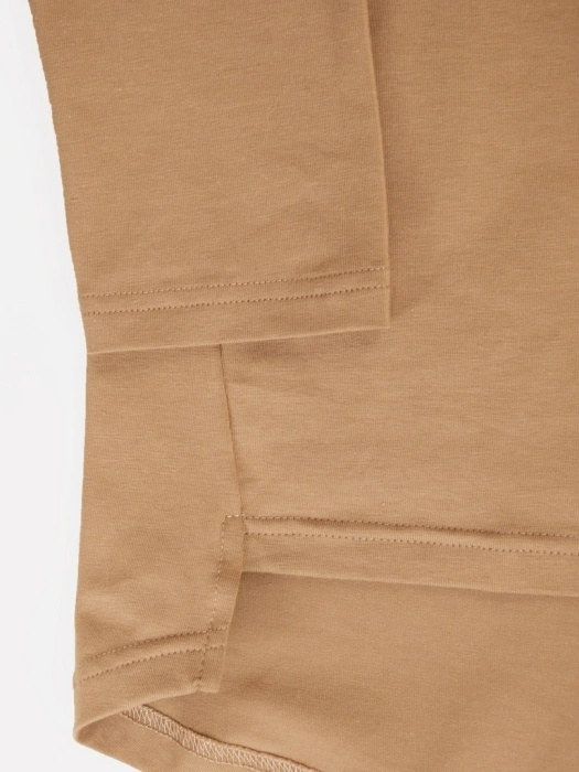 Elegancka bluzka bawełniana z długim rękawem camel – prosty fason z przedłużanym tyłem 41543