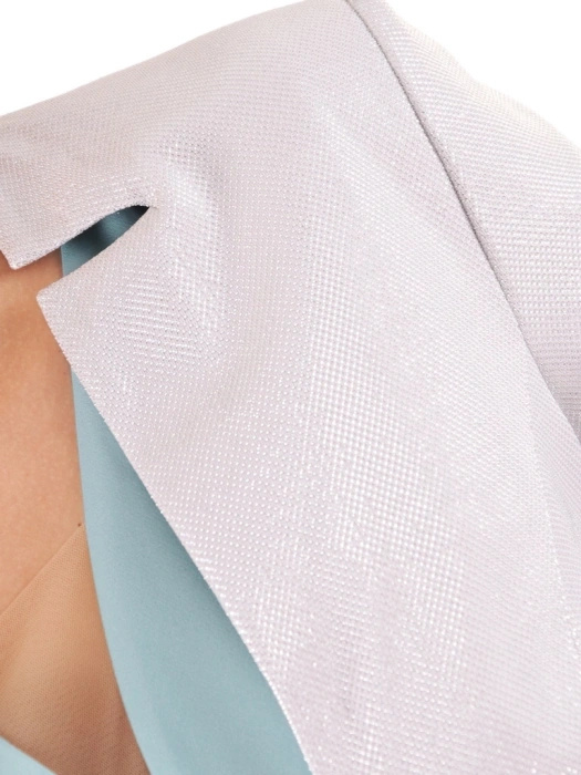 Elegancka srebrna marynarka damska do sukienki – prosty krój z subtelnym połyskiem 38402