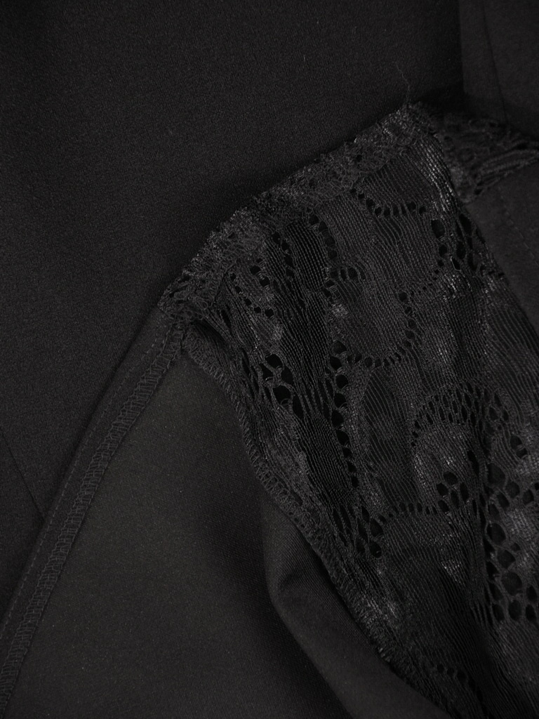 Elegancka czarna spódnica trapezowa midi – subtelna koronka i elastyczny pas w talii 41614