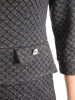 Elegancka prosta sukienka midi w szarą kratę – efektowna baskinka podkreślająca linię talii 34812