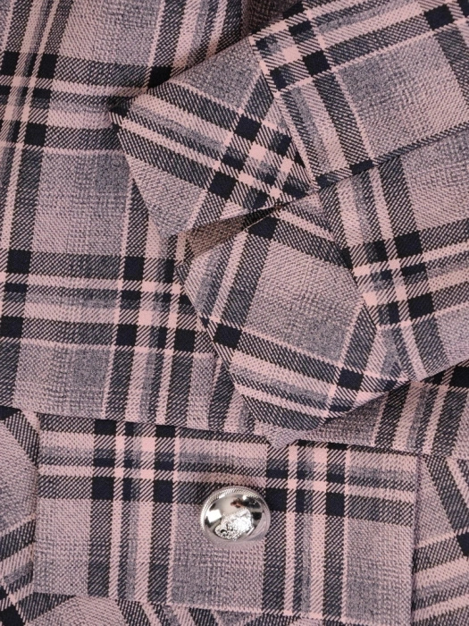 Elegancka sukienka midi w kratkę brudny róż – prosty fason z baskinką i rękawem 3/4 33887