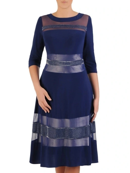 Ciemnochabrowa sukienka midi w paski z błyszczącym akcentem – rozkloszowana kreacja z rękawem 3/4 25976