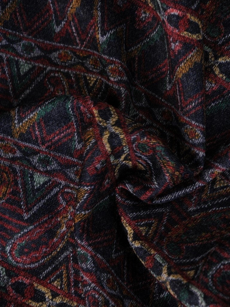 Wizytowa sukienka ołówkowa w kolorze bordo – wysmuklający fason z kieszeniami 18776