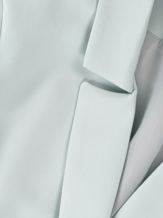 Miętowa marynarka damska do sukienki o prostym kroju – elegancki model z ozdobnymi klapami 40008