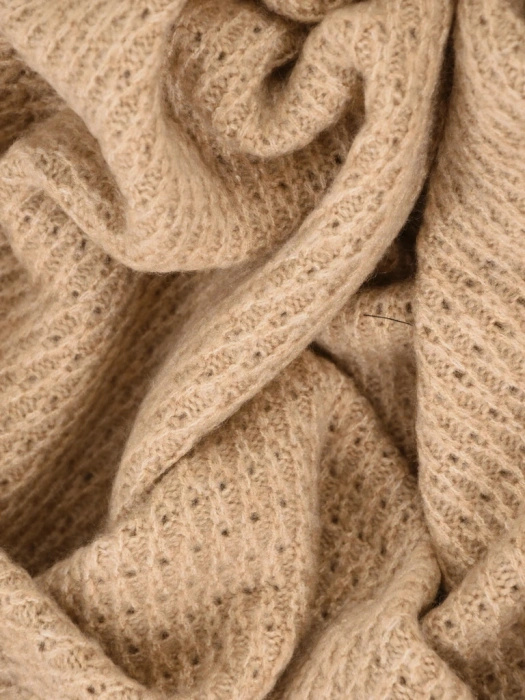Elegancki sweter damski na suwak w odcieniu beżowym – prosty krój z kapturem i bufiastym rękawem 42177