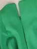 Zielony garnitur damski ze spodniami na wesele – ponadczasowa elegancja z ozdobnym akcentem 33626