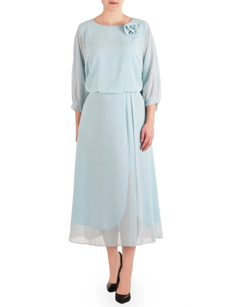 Elegancka sukienka rozkloszowana maxi w odcieniu mięty – wysmuklający dekolt w łódkę i rękaw 3/4 41695