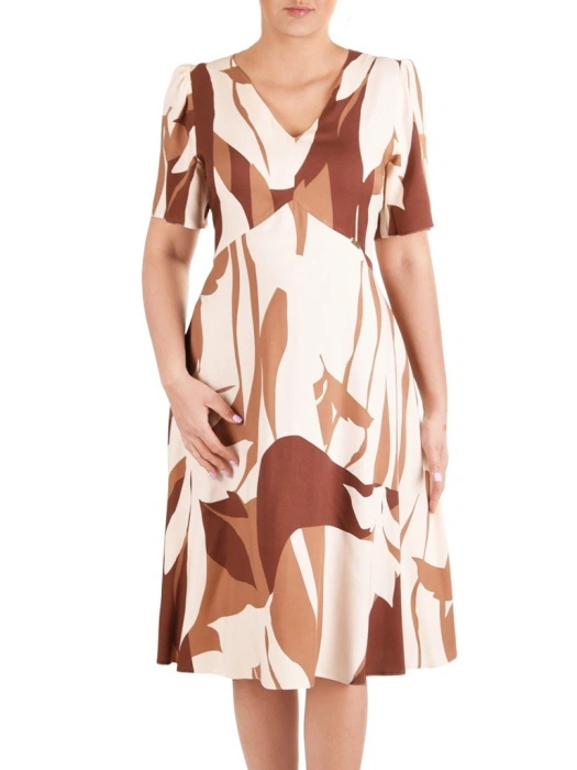 Elegancka sukienka rozkloszowana midi we wzory – fason z dekoltem V wysmuklający optycznie 41655