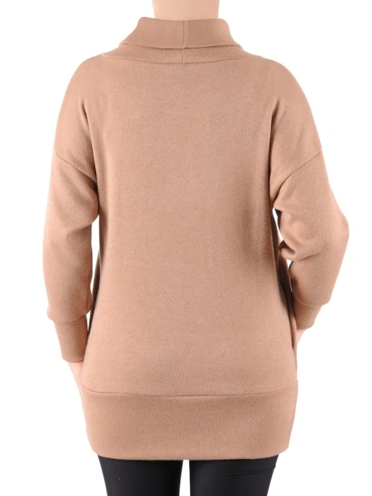 Elegancki sweter damski z golfem prosty beżowy – ciepły fason z kieszeniami na jesień i zimę 39097
