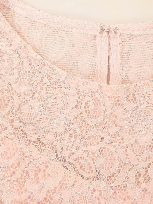 Elegancka suknia wieczorowa maxi rozkloszowana w pudrowym różu – fason z baskinką pięknie modelujący talię 28883