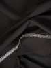 Elegancka czarna sukienka midi o prostym fasonie – efektowne falbany z połyskującą tasiemką na sylwestra 31830