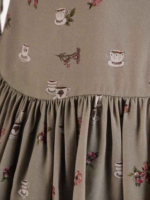 Elegancka bluzka wiskozowa z falbaną khaki – tuszujący biodra rozkloszowany fason 19954
