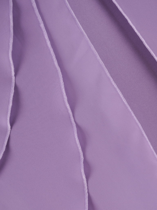 Sukienka plus size na wesele, komunię, liliowa kreacja w wyszczuplającym fasonie z szyfonowymi rękawami 38257