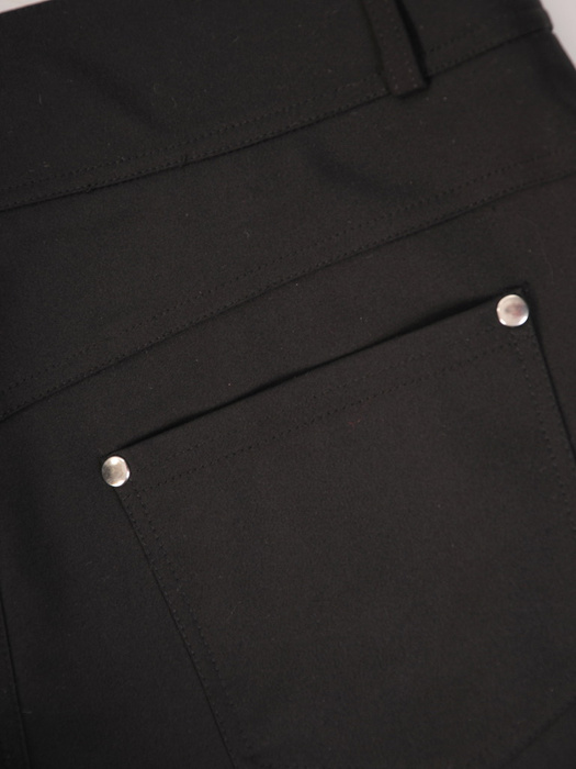 Czarne spodnie damskie z kieszeniami 32146