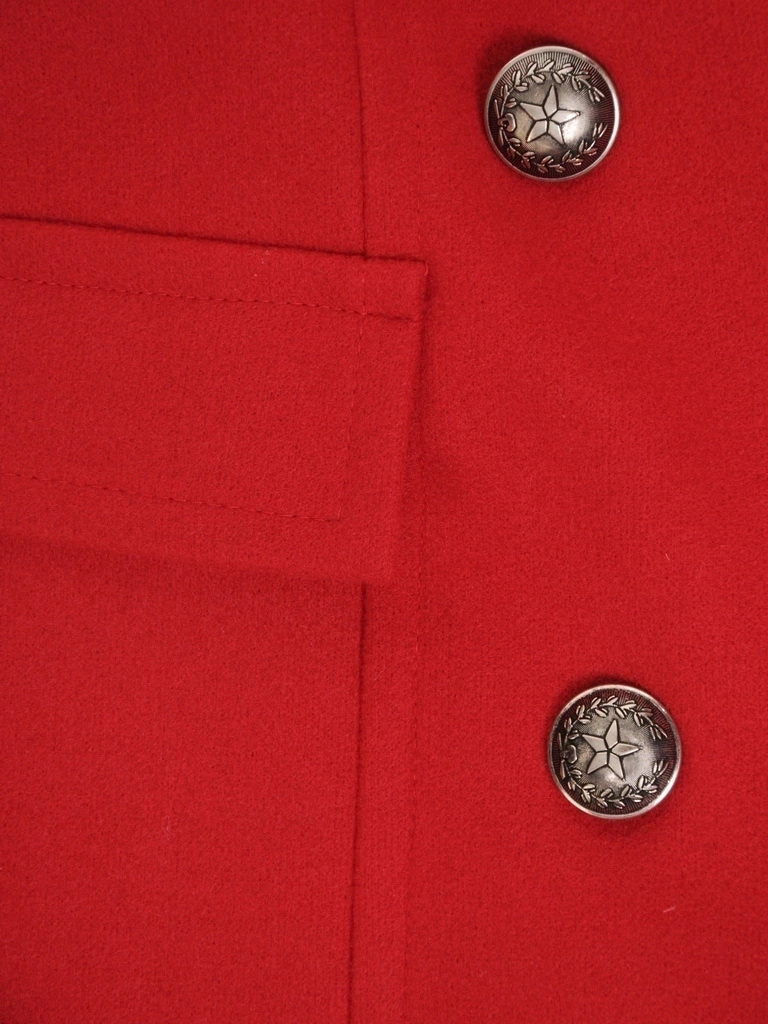 Czerwony płaszcz damski na jesień i zimę o prostym kroju – zaszewki wysmuklające sylwetkę 30759