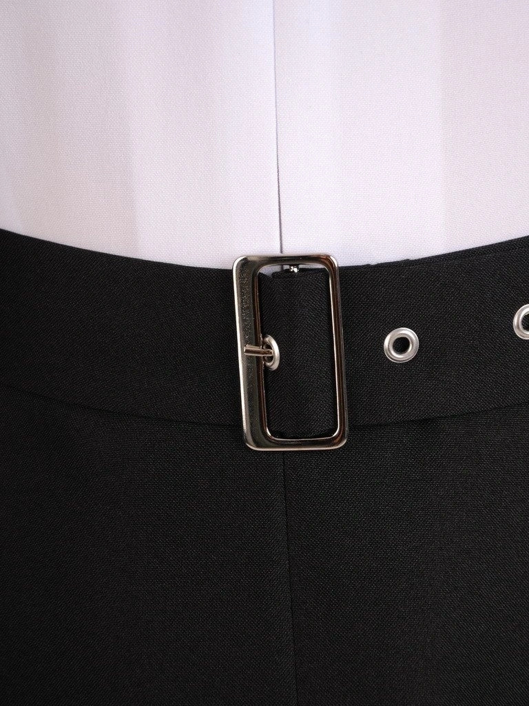 Elegancka czarna sukienka rozkloszowana midi – wyszczuplające przeszycia i pasek 19906