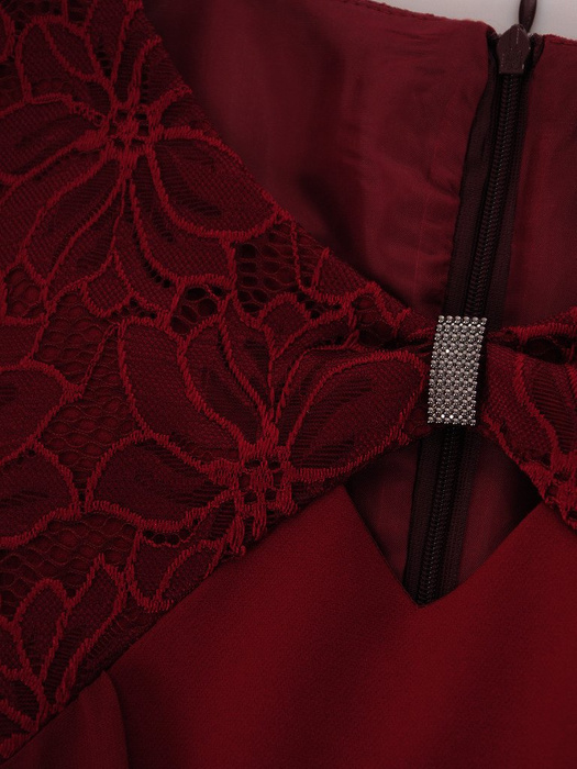 Elegancka sukienka z szyfonową narzutką wyszczuplającą figurę 17071
