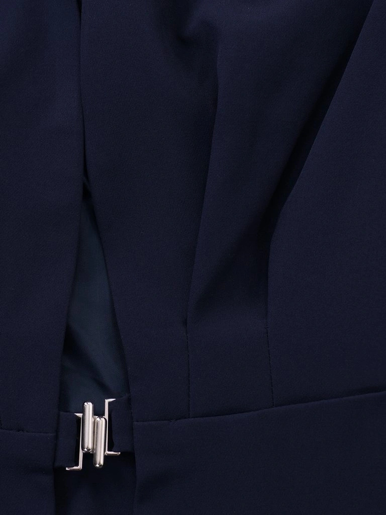 Elegancki żakiet damski do sukienki o prostym kroju – szykowny granatowy model z ozdobnym zapięciem 4056
