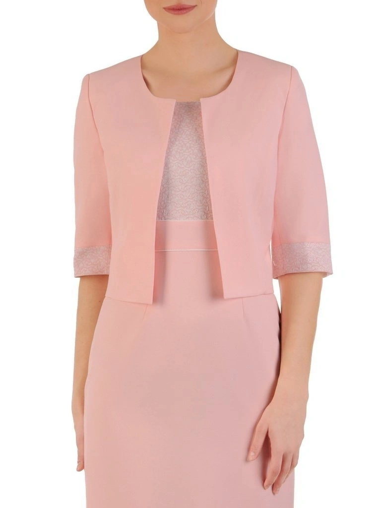 Garsonka damska na wesele pudrowy róż – prosty krój z żakietem i ozdobnym przeszyciem 24828