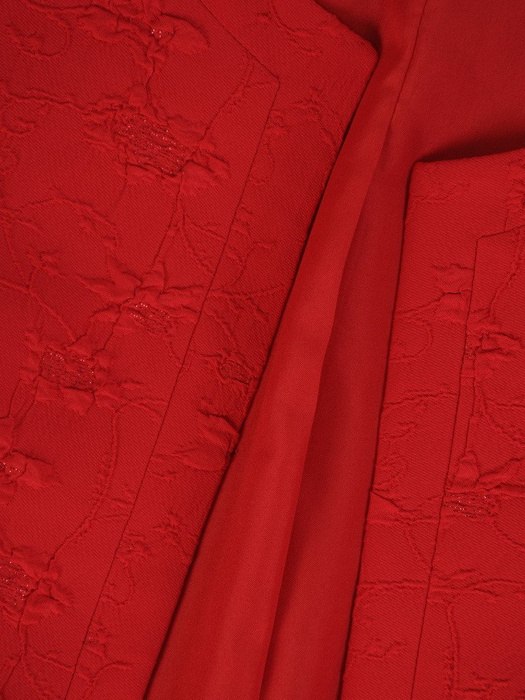 Czerwony kostium z ozdobną kokardą, komplet z żakardowej tkaniny 20850