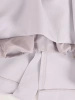 Elegancka sukienka midi w kwiaty na wesele – prosty fason w gołębim odcieniu 32632