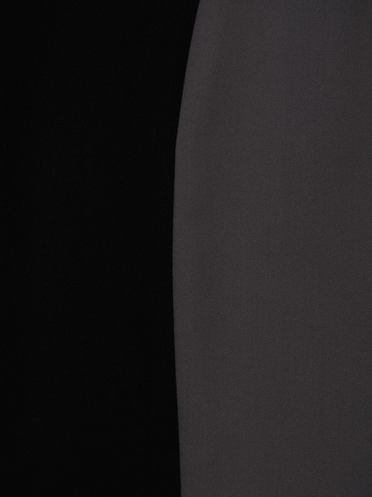 Dwukolorowa sukienka wyszczuplająca Aurora VI, modna kreacja modelująca figurę.