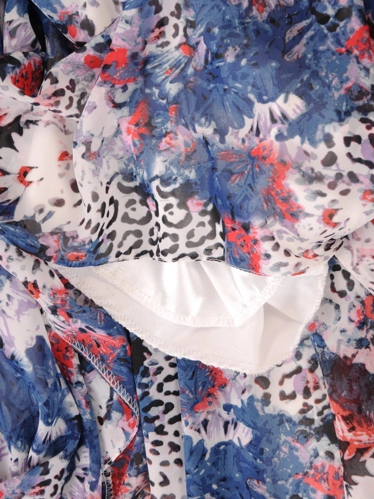 Rozkloszowana sukienka maxi w motyw floralny i panterkę – pasek w talii i kopertowy dekolt 38022