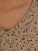 Luźna sukienka o trapezowym kroju, modna kreacja z wiązaniami na rękawach 25039