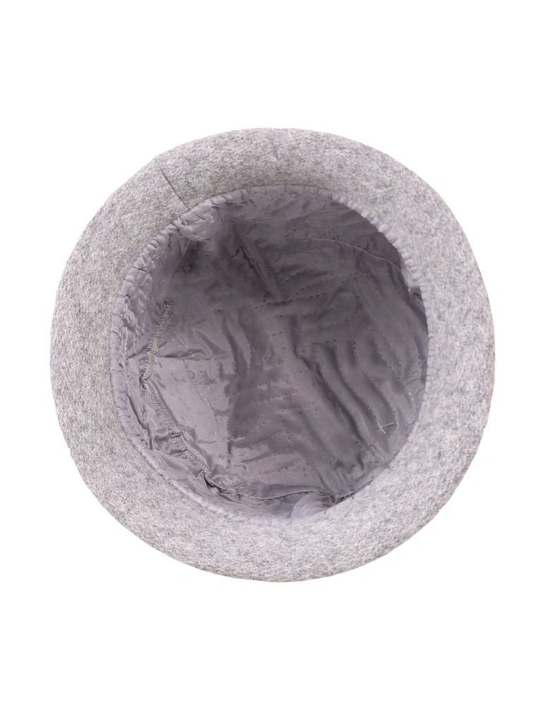 Elegancki szary kapelusz damski cloche – ciepły model na zimę z ozdobnym kwiatem 42388