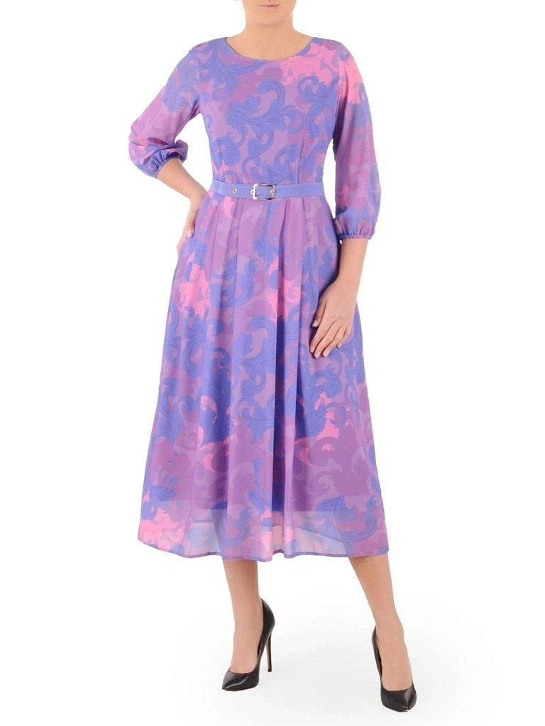 Śliwkowa sukienka rozkloszowana maxi we wzór – elegancki fason wysmuklający talię 39851