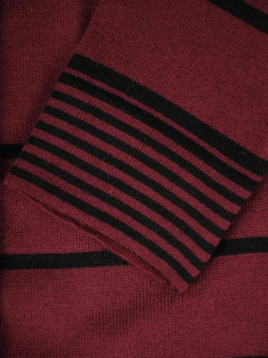 Bordowo-czarny sweter damski w paski o prostym kroju – warstwowy model wysmuklający sylwetkę 38964