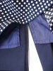 Elegancka spódnica midi w groszki na jesień – prosty, granatowy fason z rozcięciem 35538