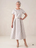Elegancka suknia wieczorowa maxi rozkloszowana w grochy – fason ze złotą nitką modelujący sylwetkę 39954