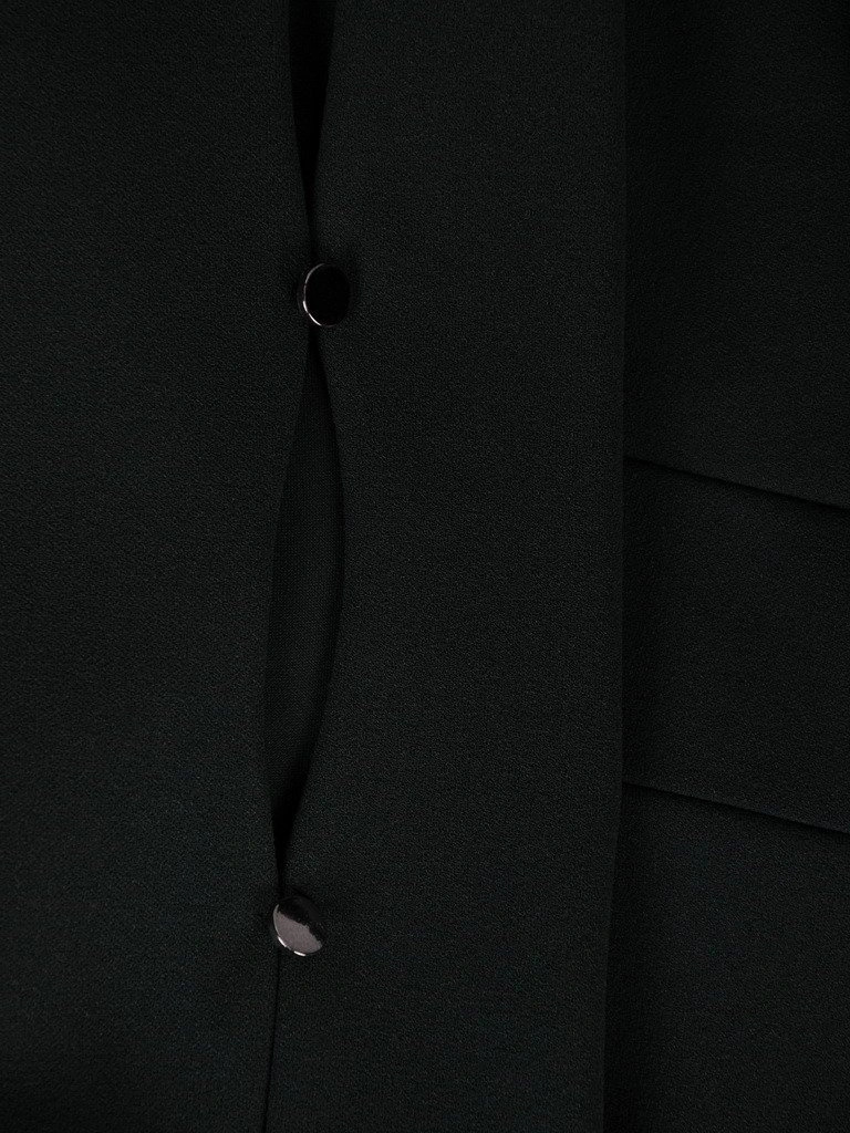 Elegancka sukienka rozkloszowana w butelkowej zieleni – wysmuklający fason z dekoltem woda 18570
