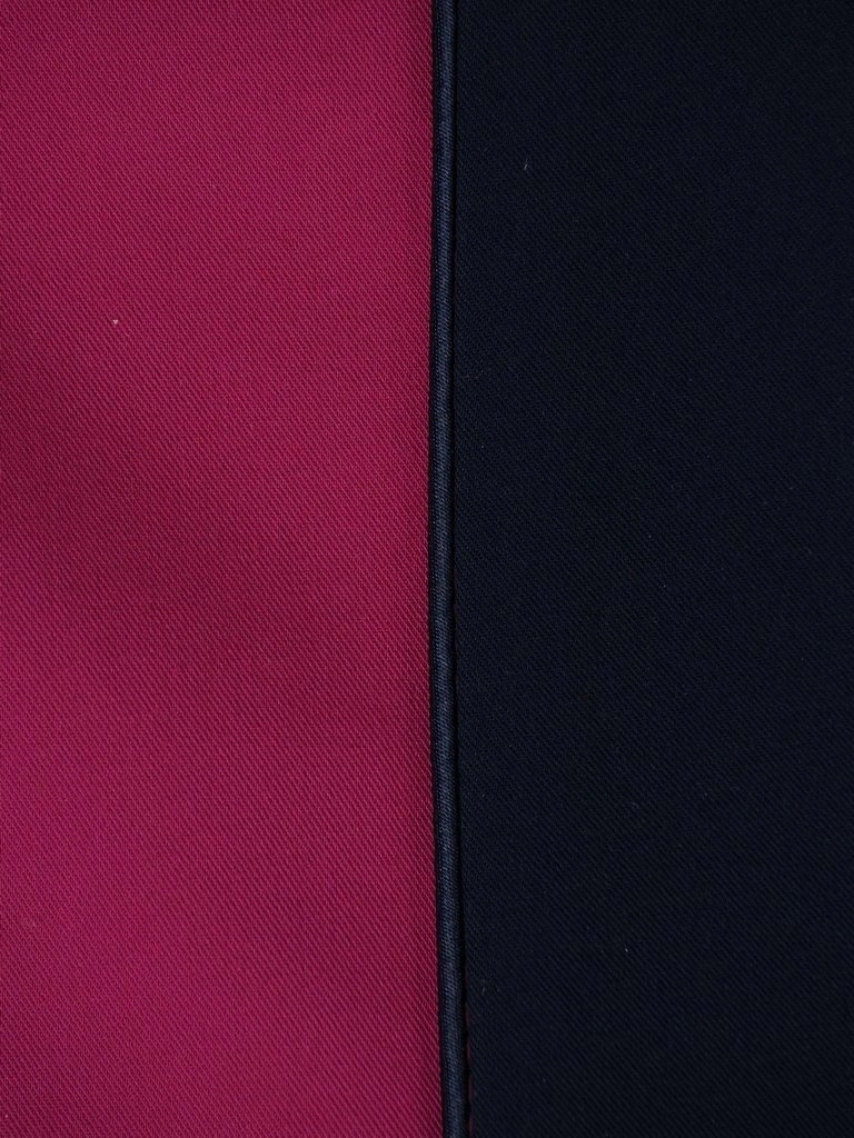 Elegancka sukienka wizytowa w odcieniach granatu i amarantu – prosty fason wysmuklający sylwetkę 4061