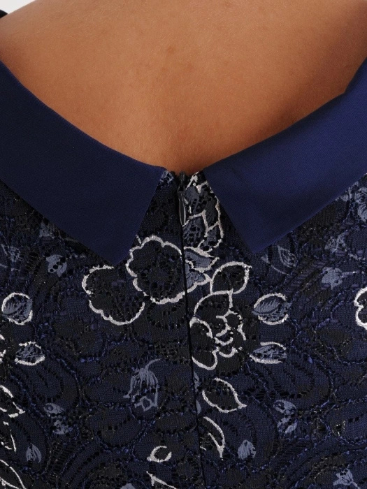 Elegancka sukienka rozkloszowana midi na andrzejki – kobiecy fason z baskinką modelującą talię 18241