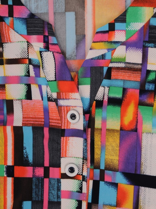 Kolorowa bluzka z guzikami przy dekolcie 25001