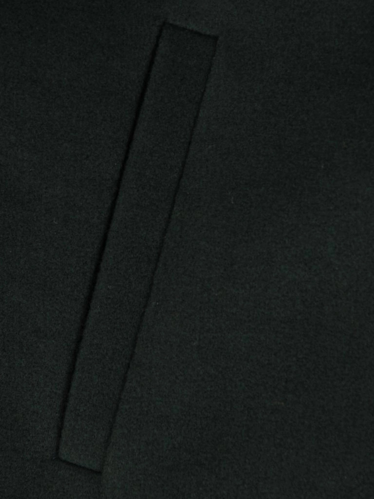 Elegancki płaszcz zimowy damski butelkowa zieleń – prosty fason z paskiem modelującym talię 27230