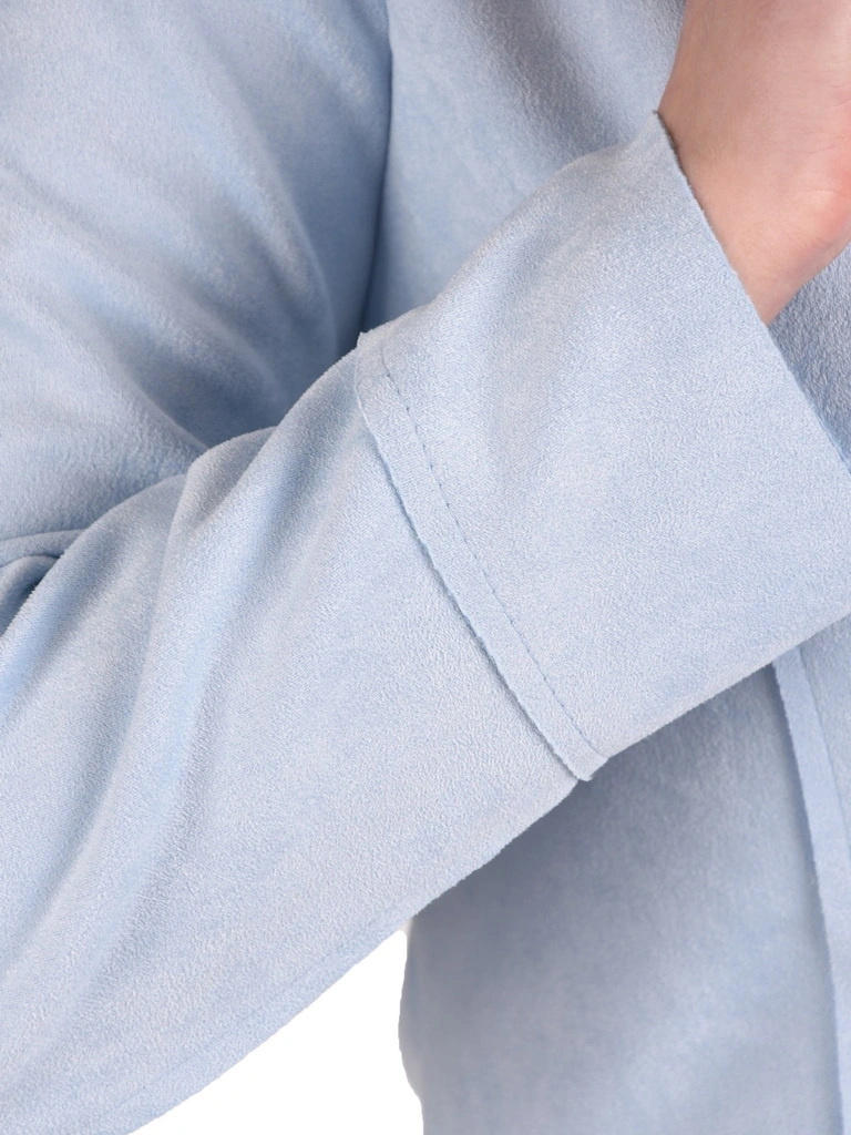 Błękitna marynarka damska na wesele i do sukienki – prosty fason z klasycznym kołnierzem 41542