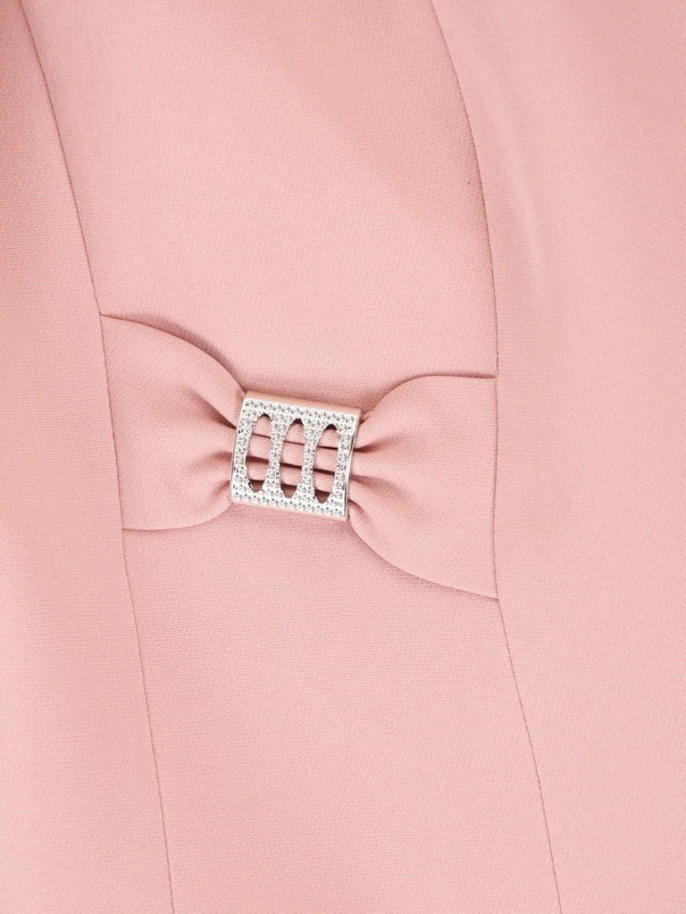 Elegancki kostium damski na wesele w kolorze brudnego różu – wysmuklający prosty krój z żakietem 3/4 41869