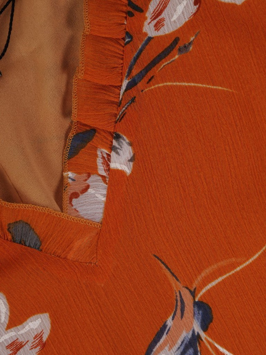 Szyfonowa sukienka z falbanami, zwiewna kreacja w wiosennej kolorystyce 25262