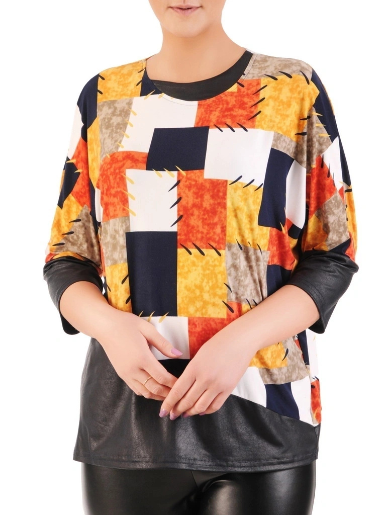 Elegancka bluzka wiskozowa w barwny wzór – prosty fason swobodnie tuszujący sylwetkę 32507