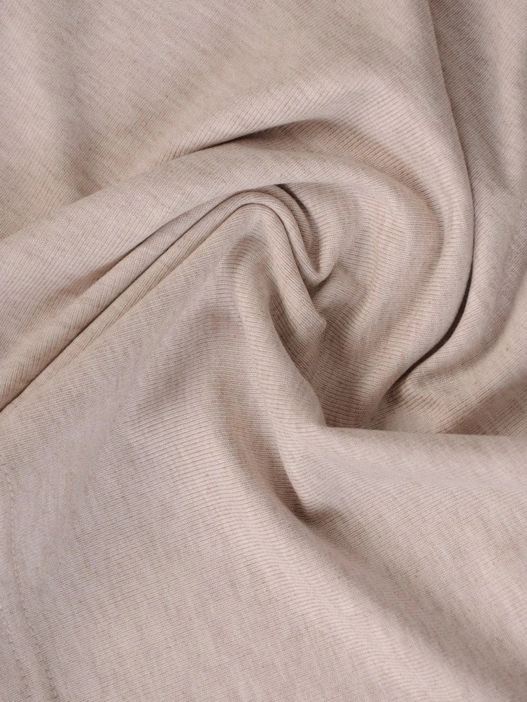 Elegancka kremowa bluzka o prostym fasonie – wstawki z siateczki i przedłużany tył kryjący biodra 20294